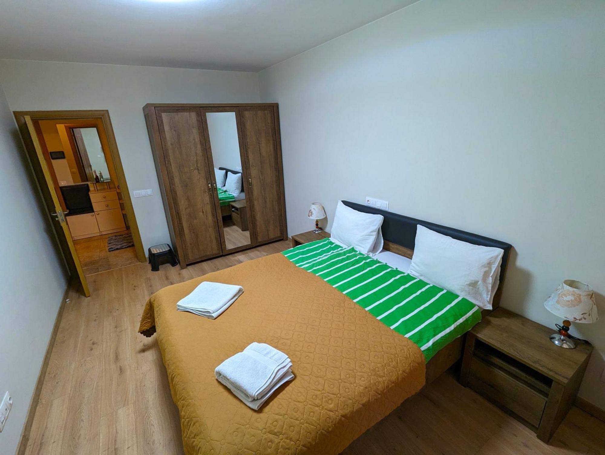 Apartment Business And Leisure In Mladost 2 With Free Garage